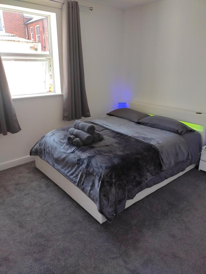 Top Quality Modern Southsea Garden Apartment Sleeps 4 People Portsmouth Exterior photo