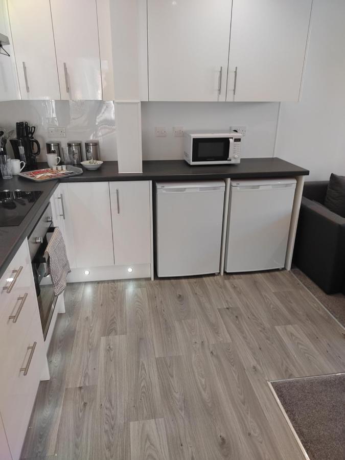 Top Quality Modern Southsea Garden Apartment Sleeps 4 People Portsmouth Exterior photo