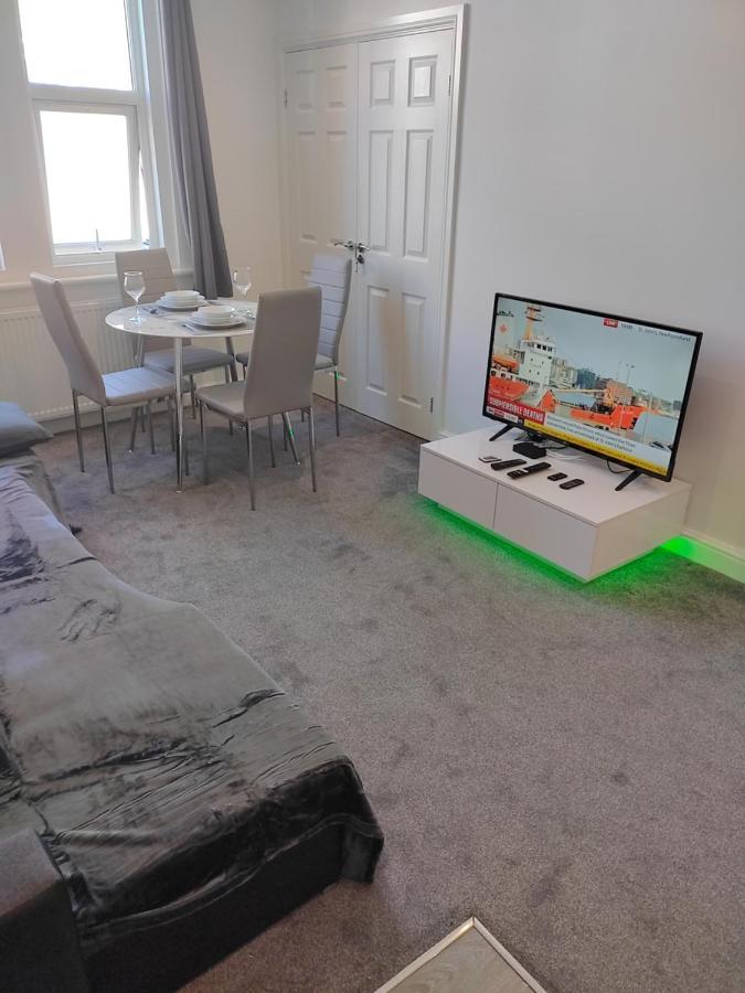Top Quality Modern Southsea Garden Apartment Sleeps 4 People Portsmouth Exterior photo
